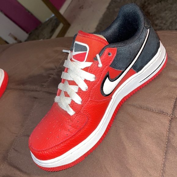 Red, White and Black Nike Airs! - Picture 3 of 6